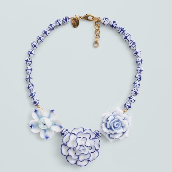 Mango Jewelry - Ceramic flower necklace